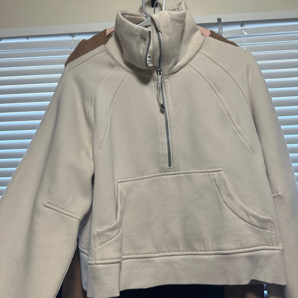 Lululemon scuba size S